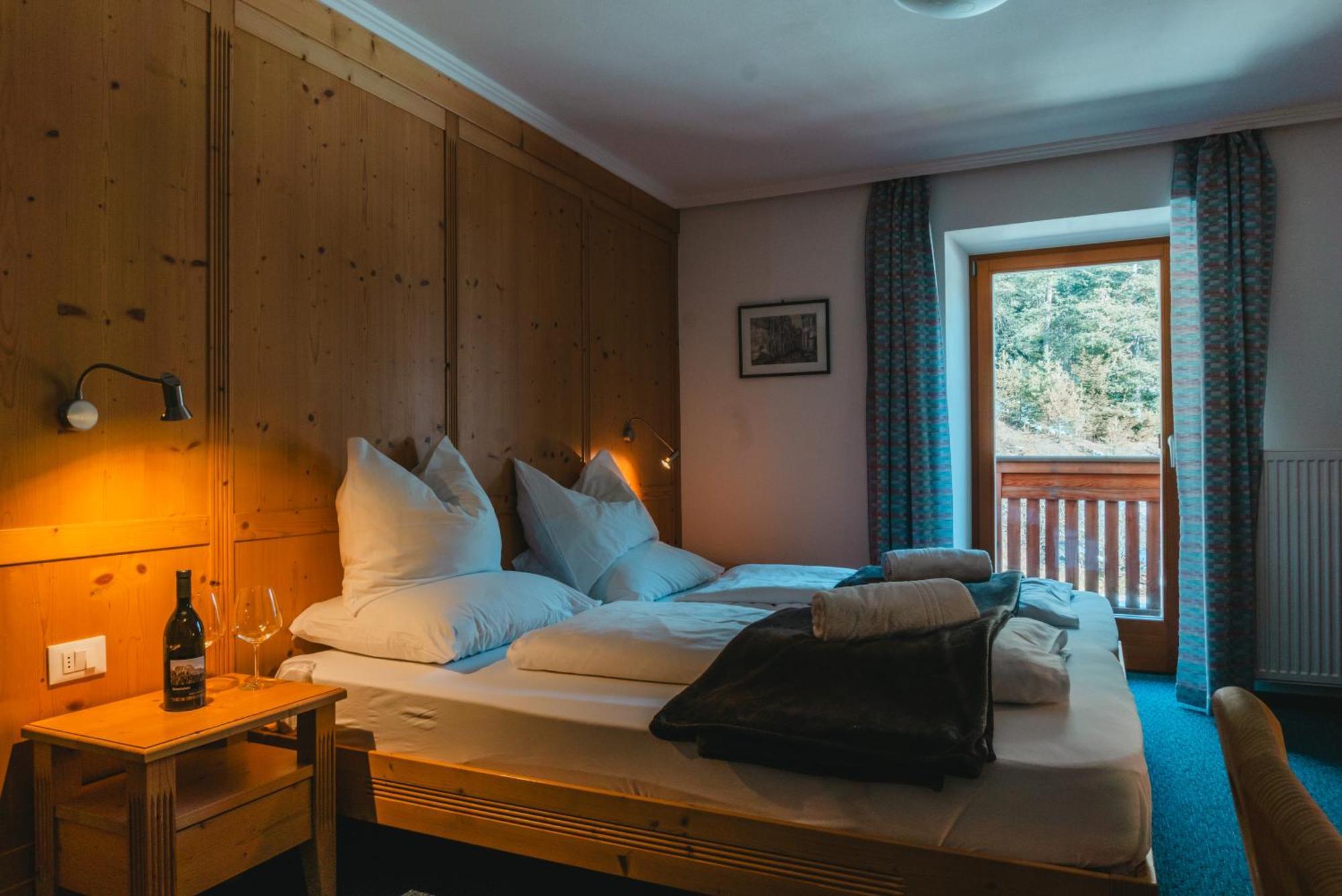 Hotel Dolomitenhotel Weisslahnbad Tires