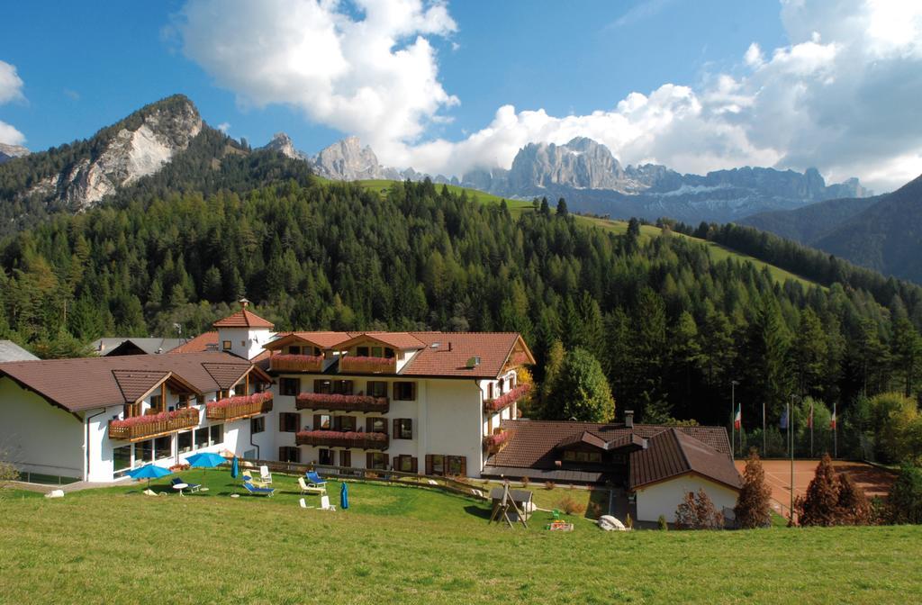 Hotel Dolomitenhotel Weisslahnbad Tires